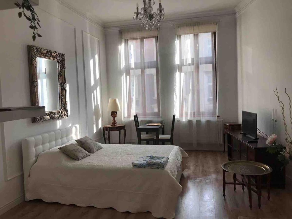 Studio Appartment In Old Town คราคูฟ ภายนอก รูปภาพ