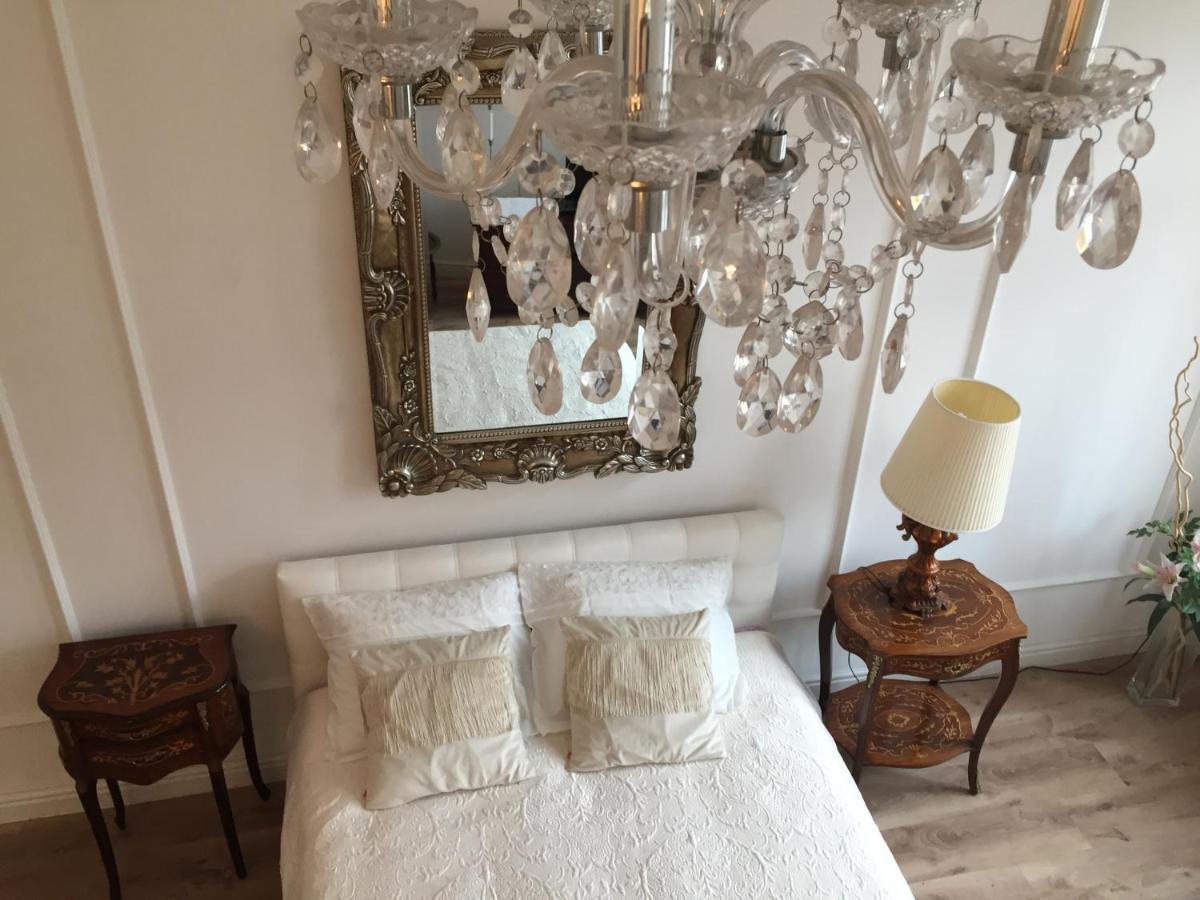 Studio Appartment In Old Town คราคูฟ ภายนอก รูปภาพ